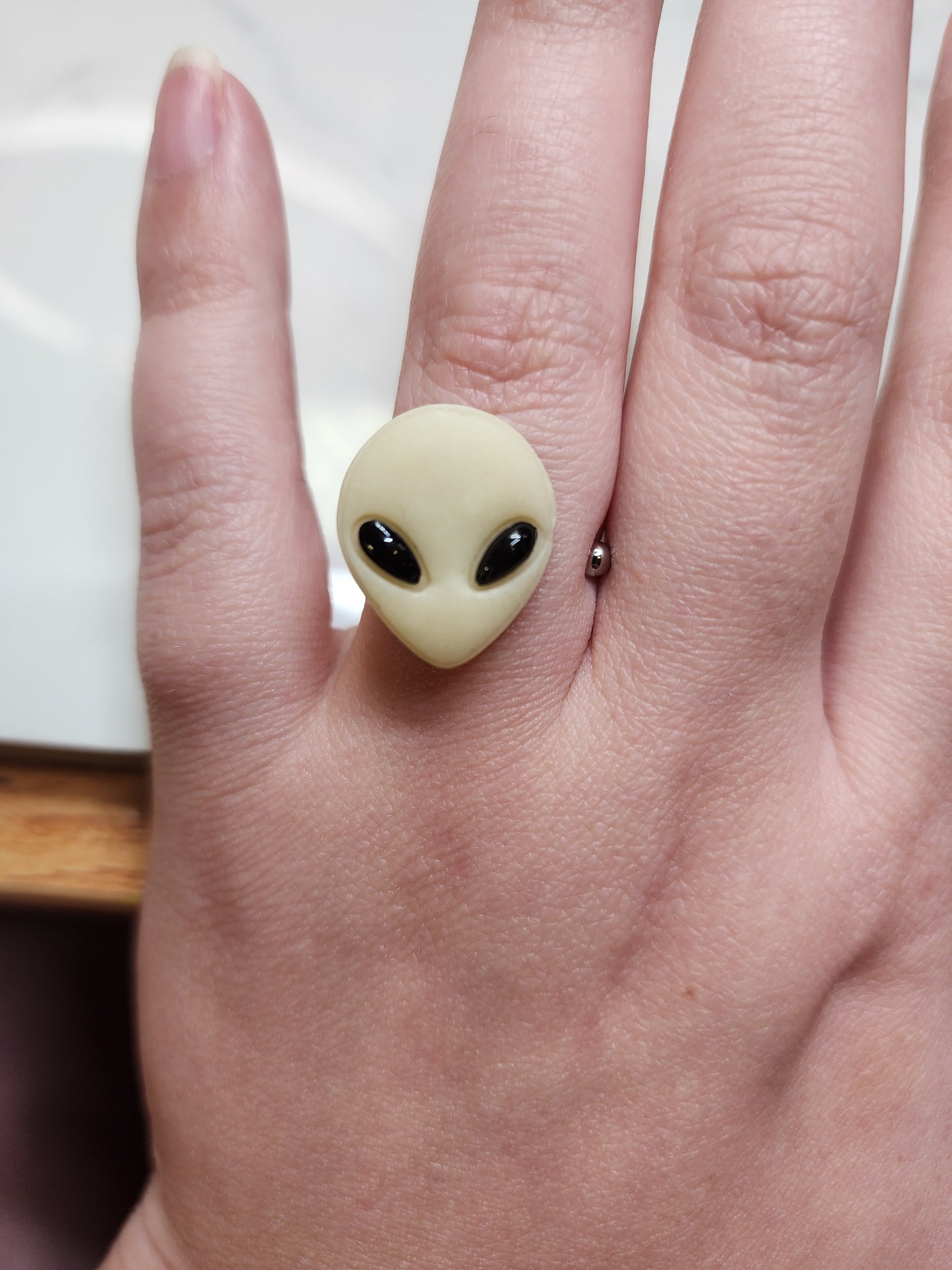 Alien ring
